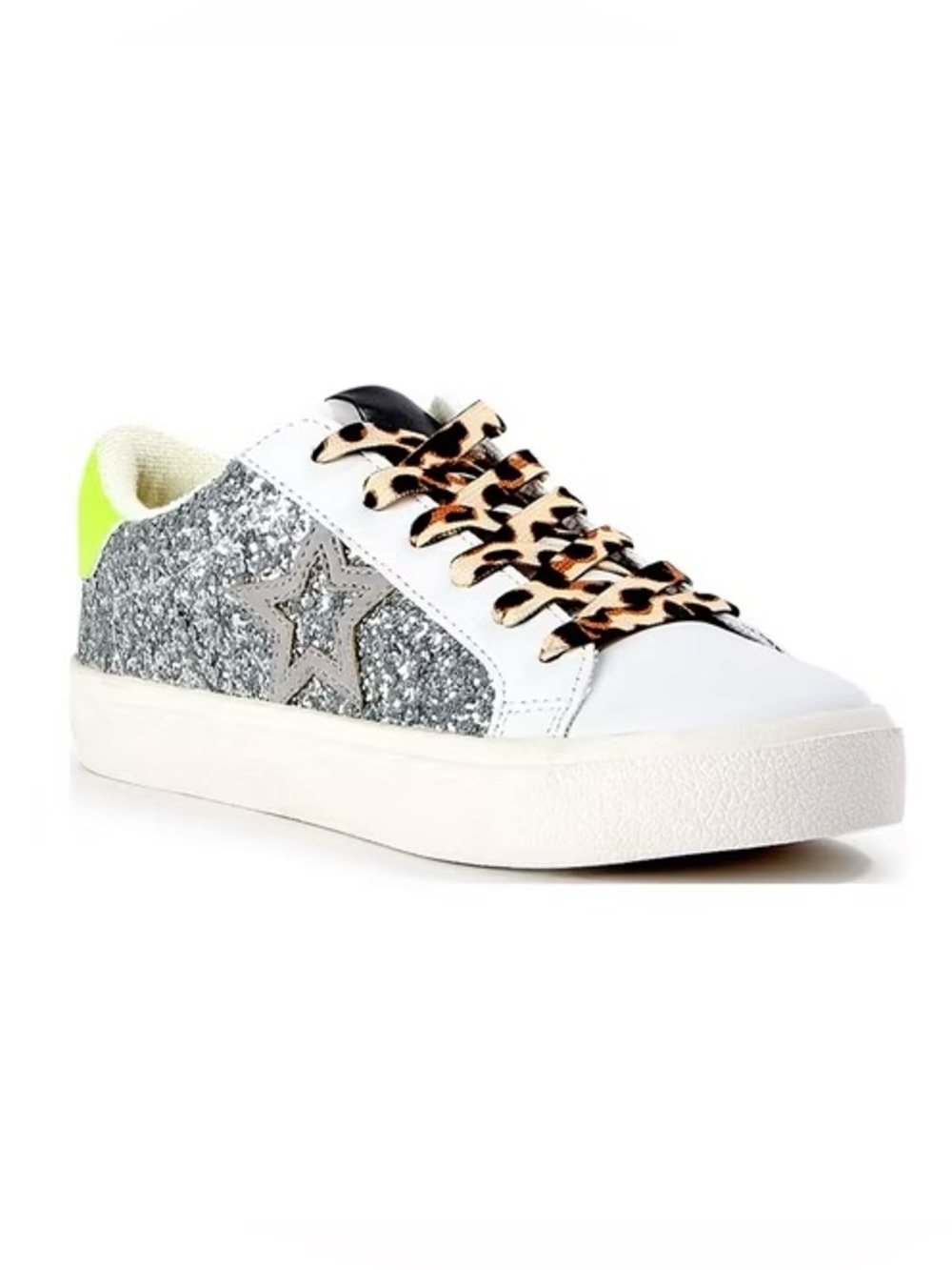 No Boundaries Woman’s Low Top Star  Silver Glitter Leopard Sneakers